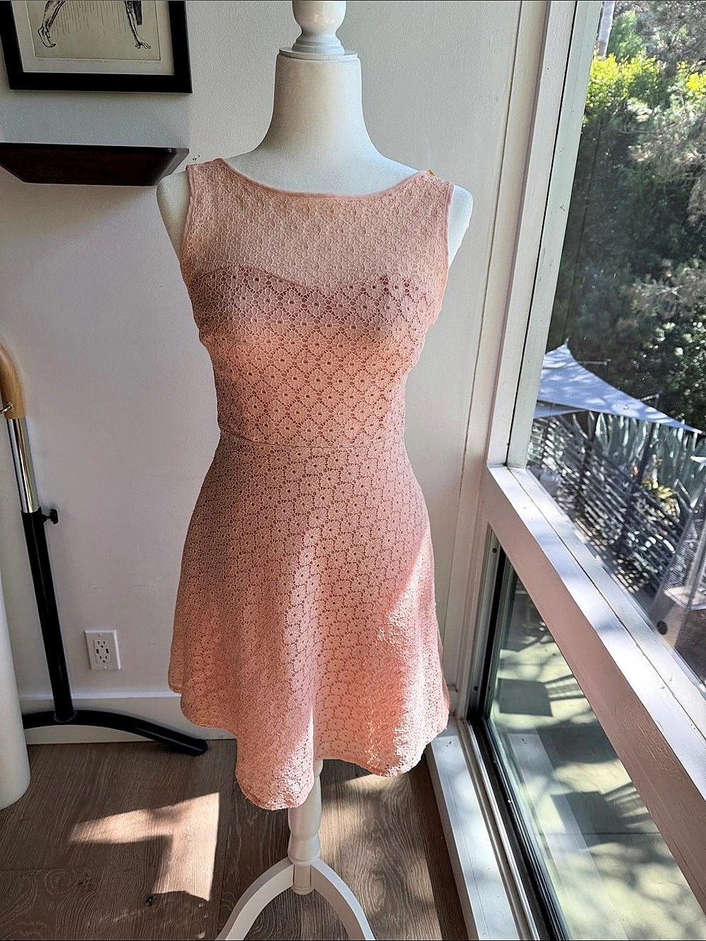 Betsey Johnson Lace Mini Dress in Pink Size Medium Like New